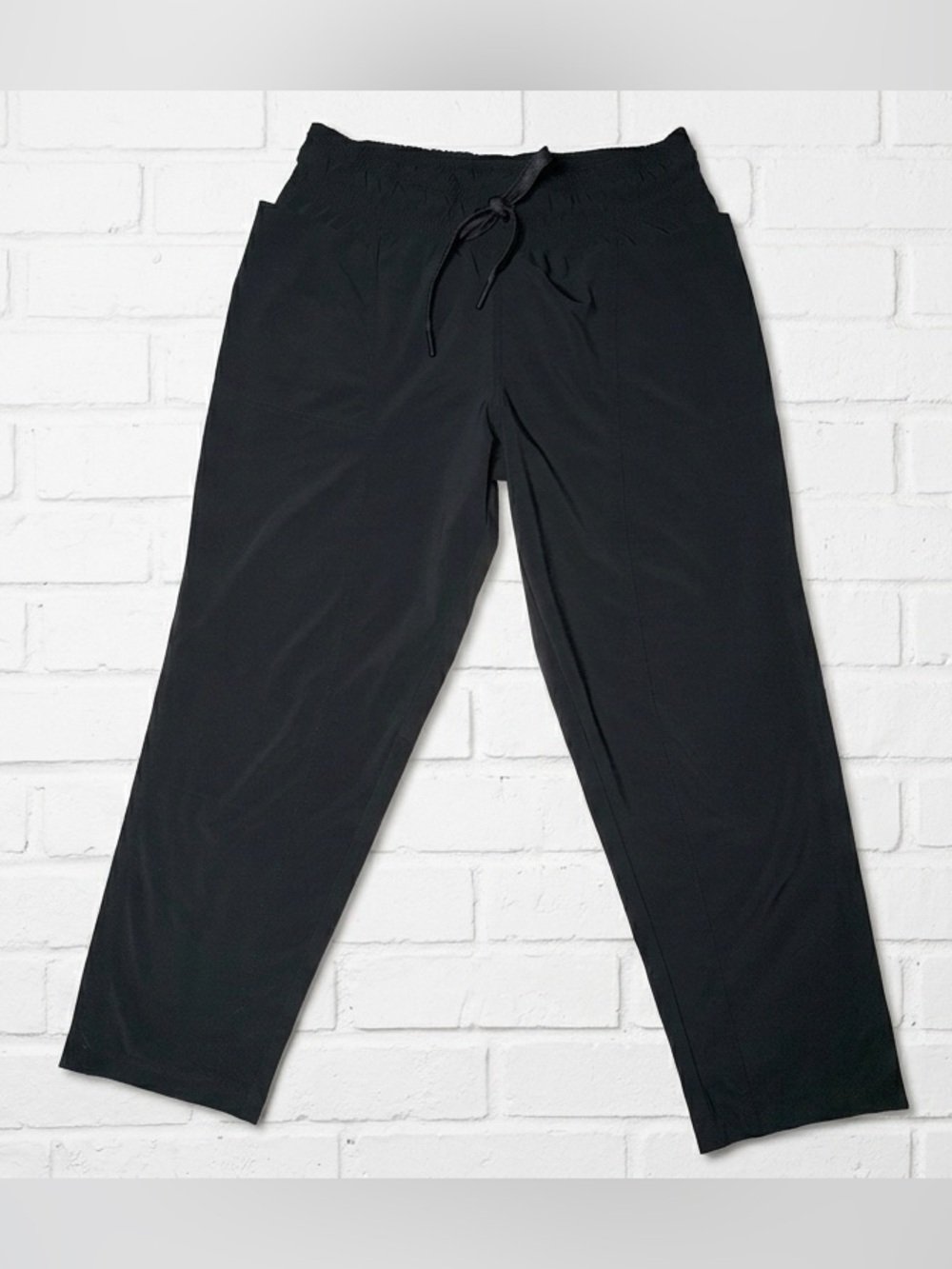 prAna Midtown Capri Joggers Womens Small Black Stretch Drawstring Crop Pants EUC